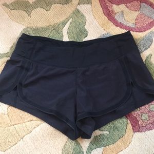 Lululemon Shorts (sz 4)